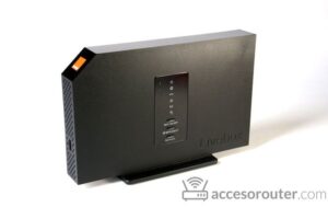 Livebox Next de Orange, negro y vertical, visto de lado